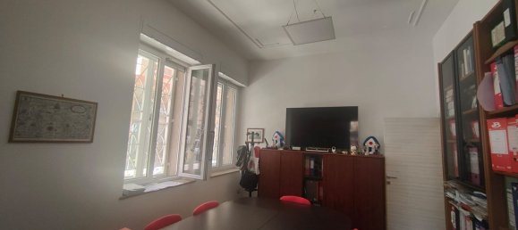 3 rooms Apartment in Foggia, Italy No. 270376 10