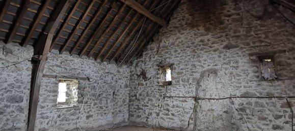 3 bedrooms House in Mayenne, France No. 357639 9