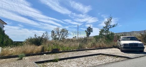 560m² Land in Oliveira de Azemeis, Portugal No. 90892