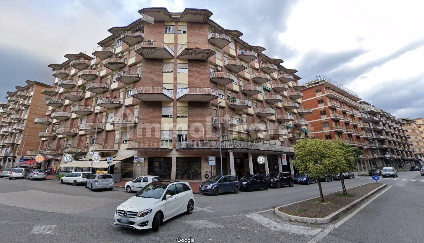 3 bedrooms Apartment in Avellino, Italy No. 9318