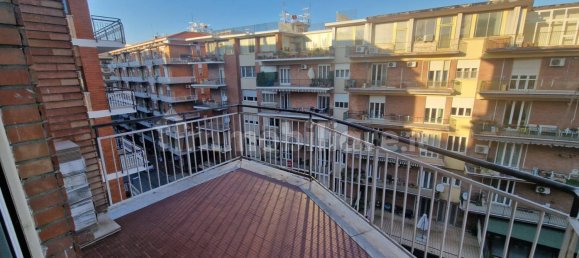 3 bedrooms Apartment in Avellino, Italy No. 9318 16
