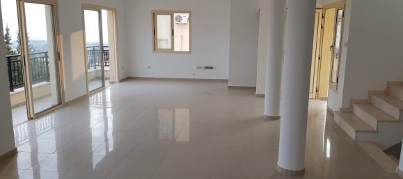Propriedade comercial T4 em Pegeia, Cyprus N.º 9699 3