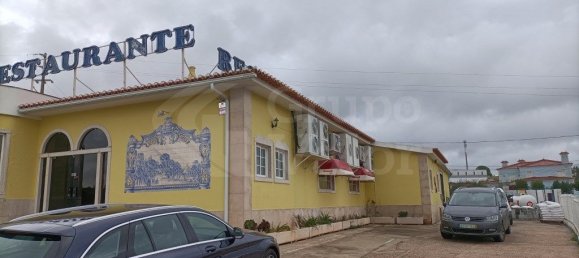 420m² Commercial property in Sintra, Portugal No. 182690 3