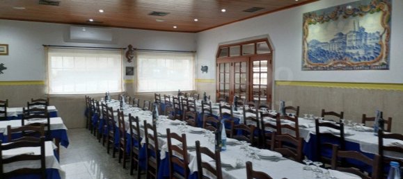 420m² Commercial property in Sintra, Portugal No. 182690 12