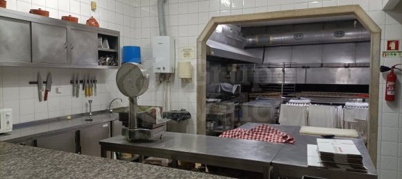 420m² Commercial property in Sintra, Portugal No. 182690 15