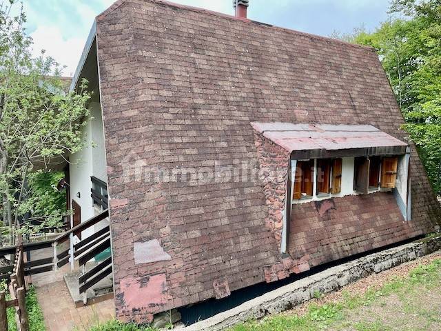 Apartamento de 3 dormitorios en Abetone Cutigliano, Italy No. 201896