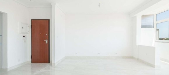 3 bedrooms Apartment in Cascais, Portugal No. 67019 3