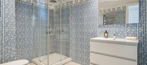 3 bedrooms Penthouse in Marbella, Spain No. 24098 30