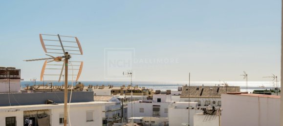 3 bedrooms Penthouse in Marbella, Spain No. 24098 21