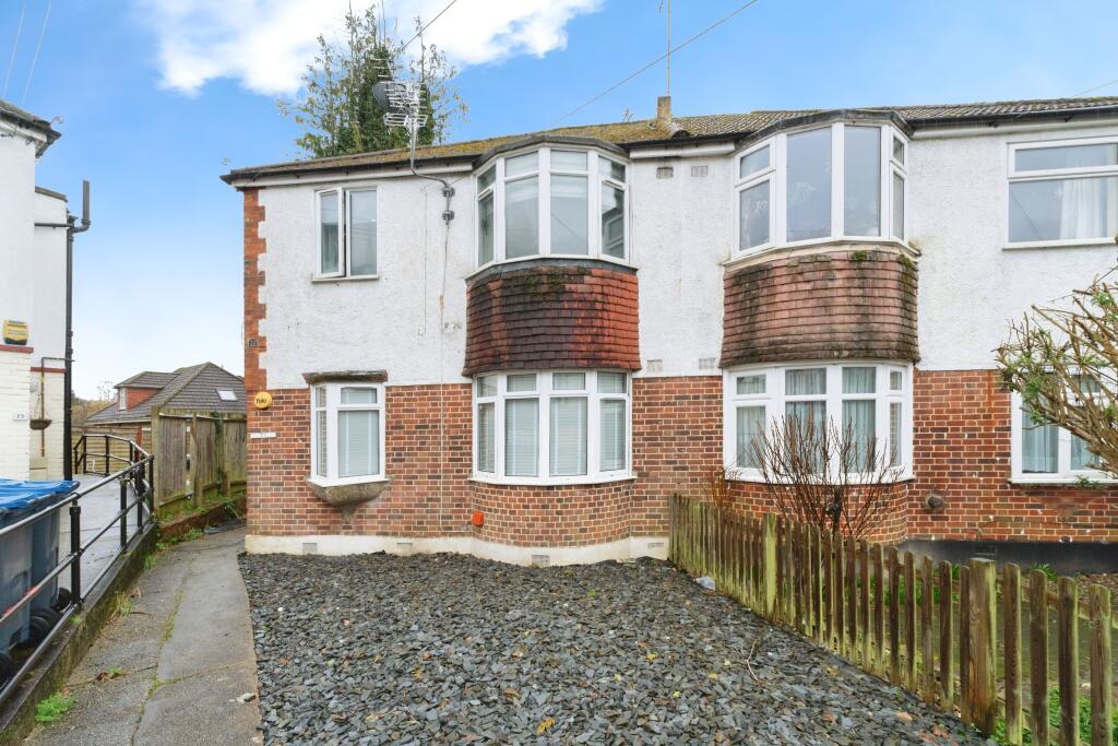 Duplex independente T2 em Kenley, United Kingdom N.º 8047