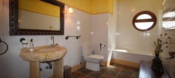 7 bedrooms House in Frigiliana, Spain No. 106585 9