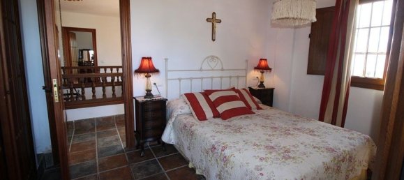 7 bedrooms House in Frigiliana, Spain No. 106585 6