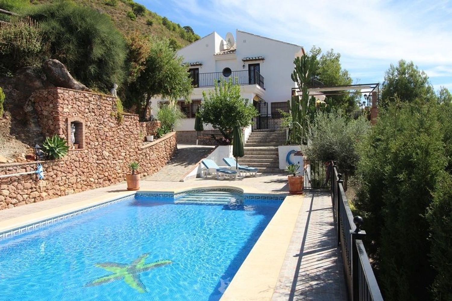 7 bedrooms House in Frigiliana, Spain No. 106585