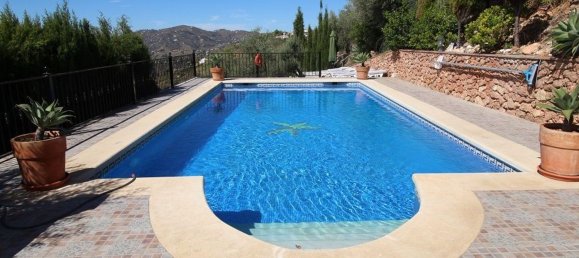 7 bedrooms House in Frigiliana, Spain No. 106585 14