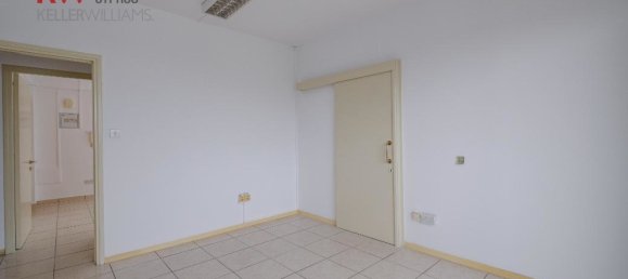 Офис 184м² в Никосия, Кипр № 26007 15