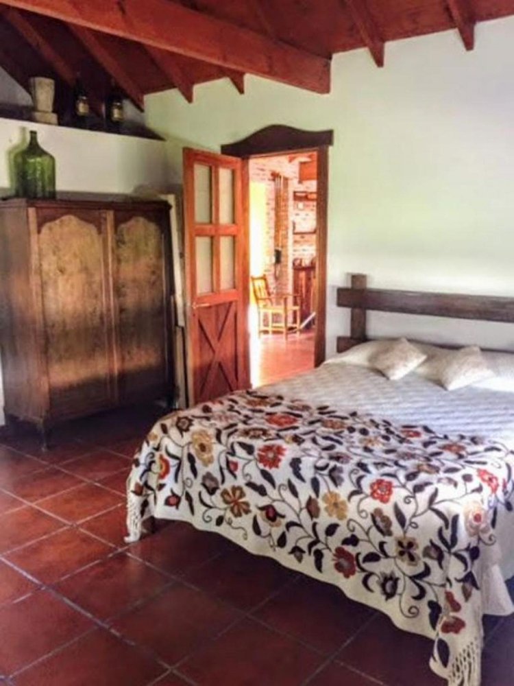 4 bedrooms Farm in Buenos Aires, Argentina No. 113898