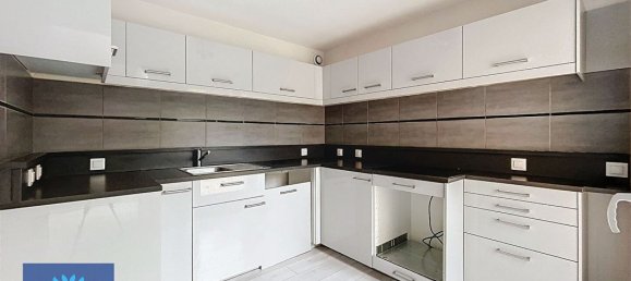 Casa de 3 dormitorios en Lisses, France No. 166492 4