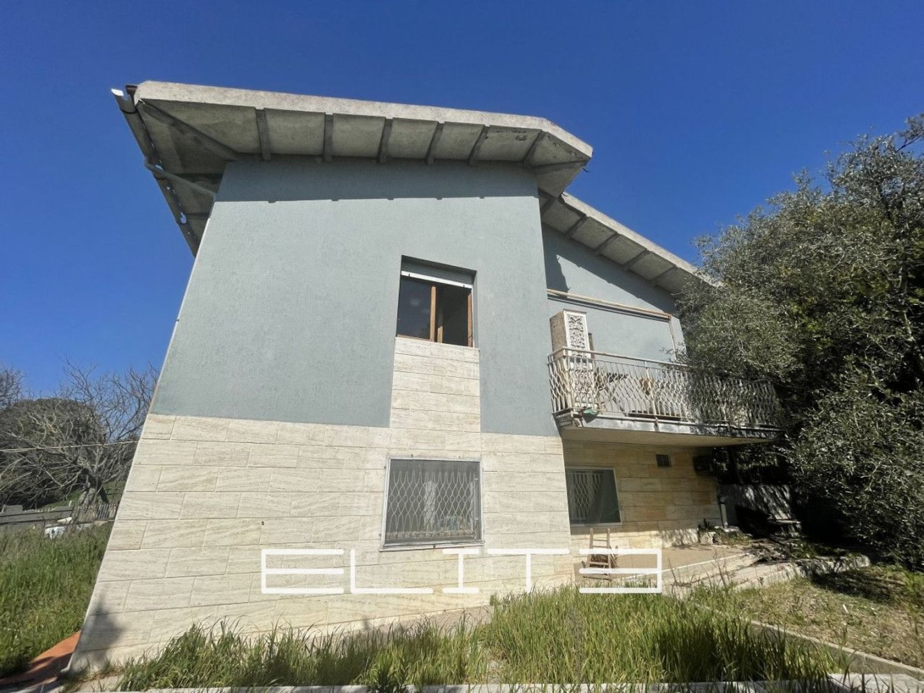 6 rooms Villa in Ancona, Italy No. 218212