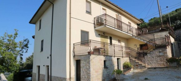 25 rooms Castles in Gubbio, Italy No. 310933 5