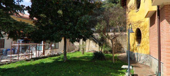 7-Zimmer Villa in Eboli, Italy, Nr. 163901 2