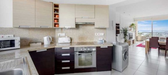 2 bedrooms Apartment in Germasogeia, Cyprus No. 18277 2