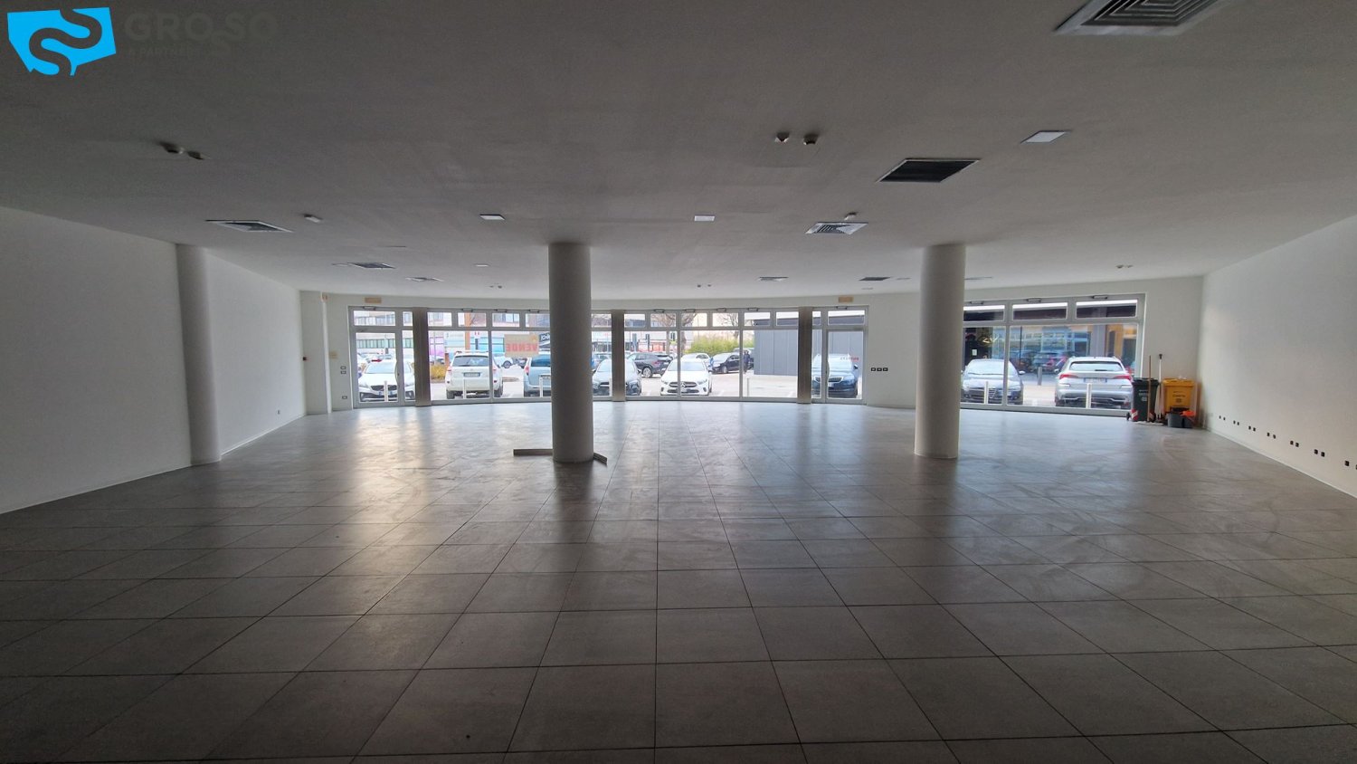 400m² Commercial property in Villorba, Italy No. 60752