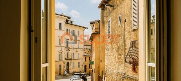 6 bedrooms Apartment in Perugia, Italy No. 310992 6