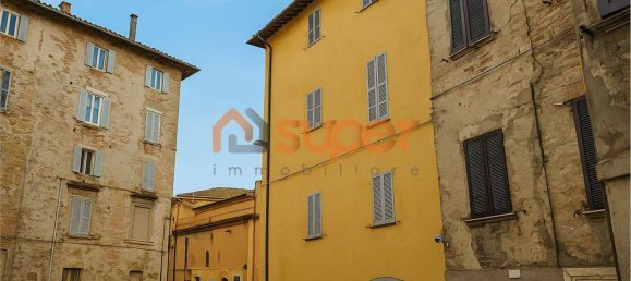 6 bedrooms Apartment in Perugia, Italy No. 310992 3