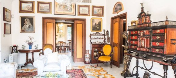 7 bedrooms Villa in Naples, Italy No. 207313 11