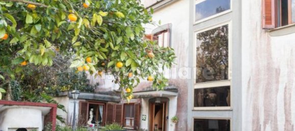 7 bedrooms Villa in Naples, Italy No. 207313 8