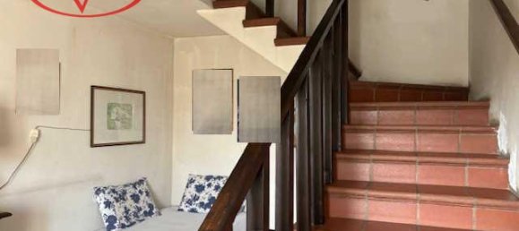 Casa de 7 divisões em Terranuova Bracciolini, Italy N.º 230324 8