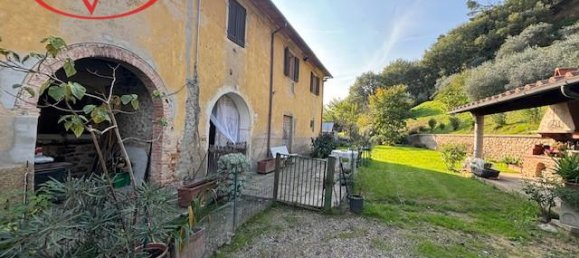 Casa de 7 divisões em Terranuova Bracciolini, Italy N.º 230324 5