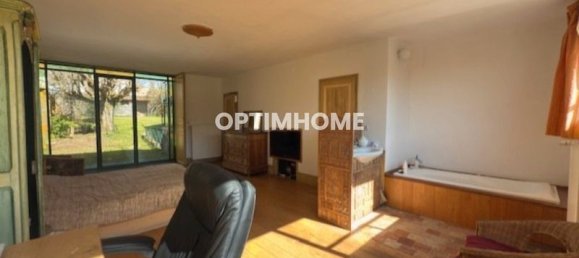 5 bedrooms House in Sainte-Mesme, France No. 194237 14