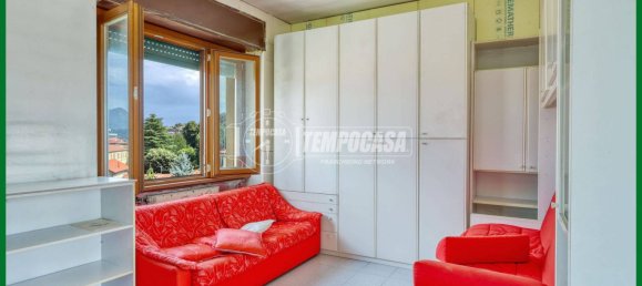 1 bedroom Apartment in Varese, Italy No. 291577 2