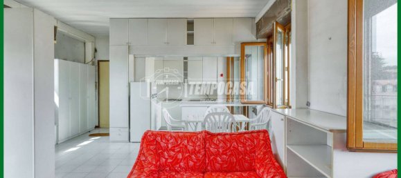 1 bedroom Apartment in Varese, Italy No. 291577 5