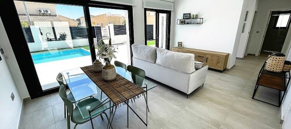 3 Schlafzimmer Villa in Pilar de la Horadada, Spain, Nr. 14521 13