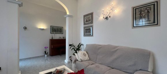 5-Zimmer Haus in Empoli, Italy, Nr. 44509 8