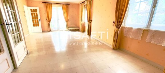 5 chambres Maison à Saint-Georges-Buttavent, France No. 310292 7