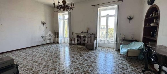 3 bedrooms Apartment in Naples, Italy No. 189703 10