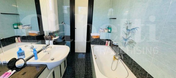 3 bedrooms Villa in Monte San Pietro, Italy No. 222499 91