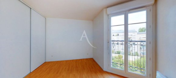 2 bedrooms Apartment in Le Plessis-Robinson, France No. 325399 6