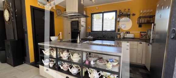 3 Schlafzimmer Villa in Cosne-Cours-sur-Loire, France, Nr. 203176 16