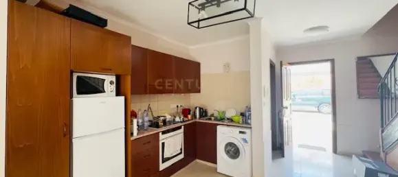 2 bedrooms Villa in Germasogeia, Cyprus No. 4560 6