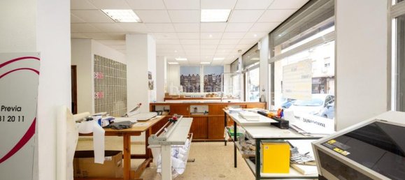 360m² Commercial property in Granada, Spain No. 24416 11