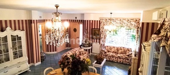 3 bedrooms Villa in Aprilia, Italy No. 278975 9