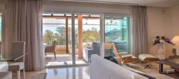 2 bedrooms Penthouse in Marbella, Spain No. 113434 2