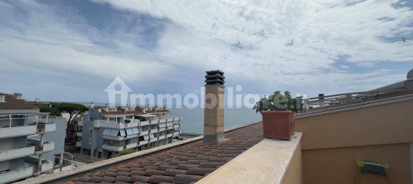 3 bedrooms Penthouse in Santa Marinella, Italy No. 273961 20