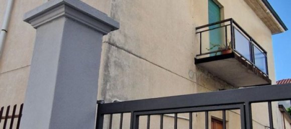 Villa de 5 dormitorios en Giussano, Italy No. 364330 2