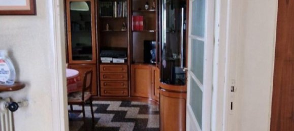 Villa de 5 dormitorios en Giussano, Italy No. 364330 9