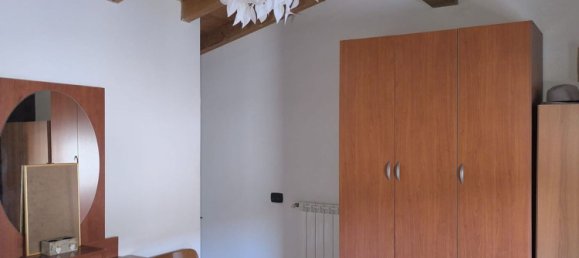 2 rooms Duplex in Montalcino, Italy No. 307645 12